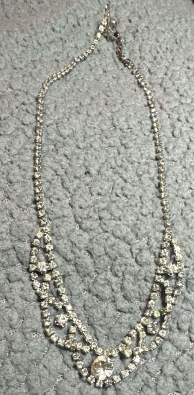 Vintage Rhinestone Collar Necklace Silver Tone Bib Choker